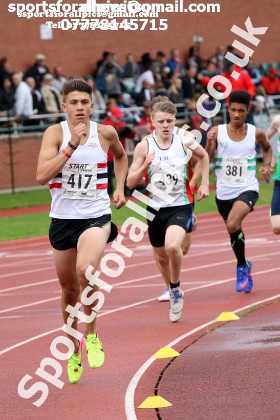 Mens under-17s 800 metres, Northern Under-17s/U-15s and U13s Champs, Leigh Sports Village, Leigh. Photo: David T. Hewitson/Sports for All Pics
